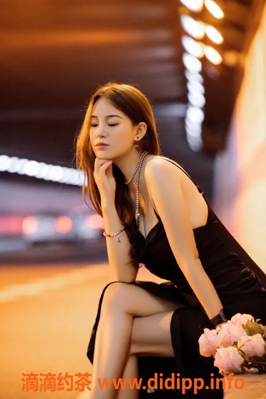 深圳楼凤资源信息,福田大胸御姐，千元以下享受700元起