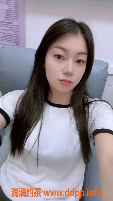 广州楼凤-广州白云24岁瘦人真连，胸围36C，服务超值