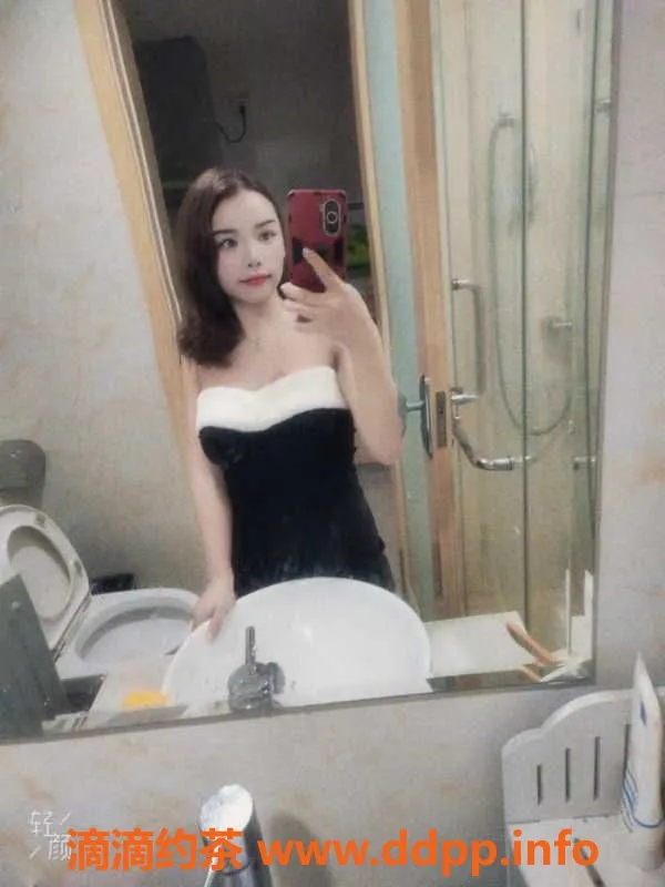 广州楼凤-花都沐足妹妹兼职柠檬 155cm 44kg 36D