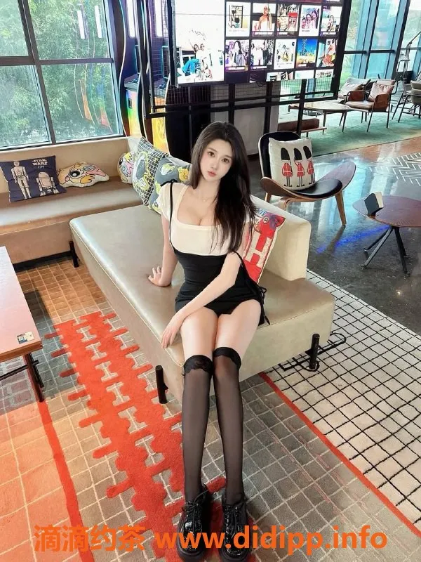 深圳楼凤-南山希希，P1300嫩妹舌吻服务