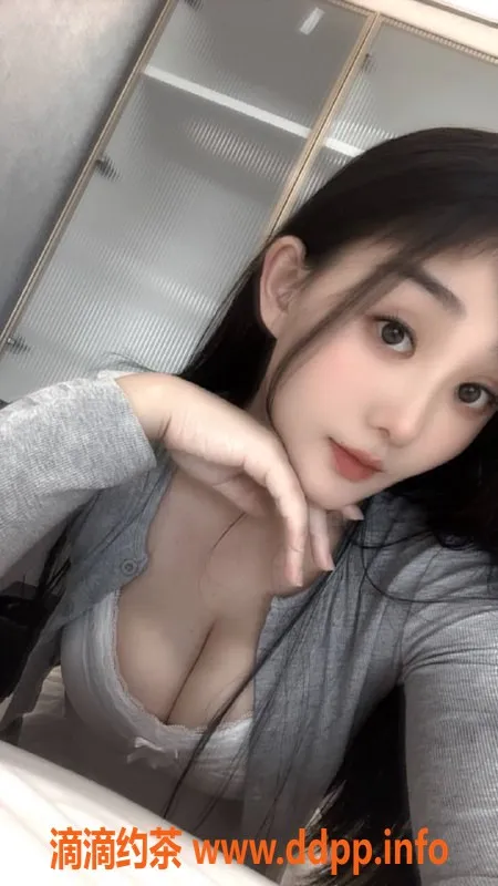 深圳楼凤-龙岗大胸妹，988元起嗨翻天