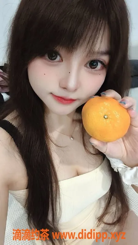 深圳楼凤-龙岗可可，性价比超高，私聊约500元！