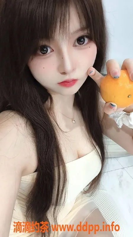 深圳楼凤-龙岗可可，性价比超高，私聊约500元！