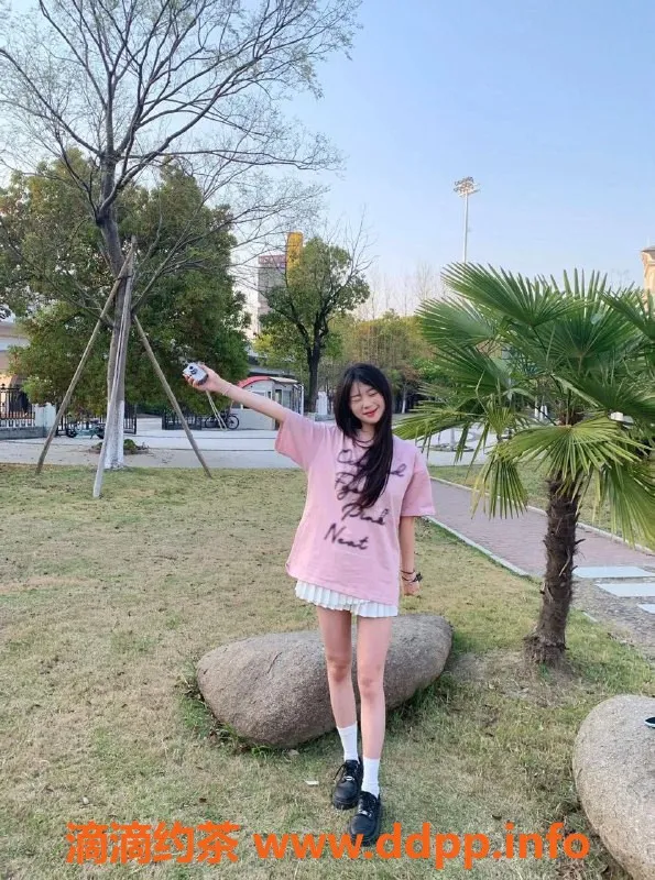 深圳楼凤资源信息,罗湖嫩妹婉儿，课费P2000，服务优秀