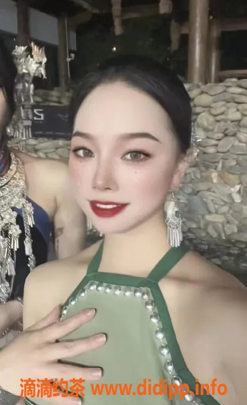 上海楼凤-徐汇区小毛毛，40分钟1300元，80分钟2200元