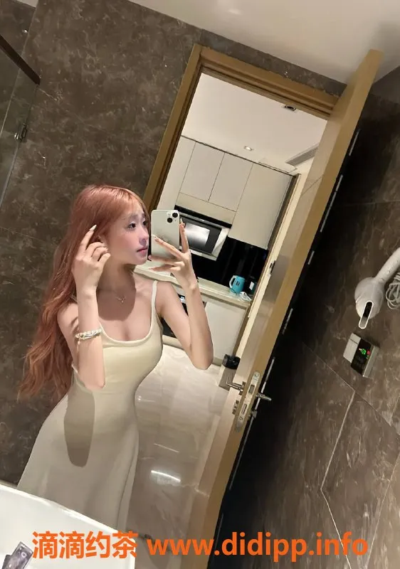 成都楼凤-武侯区17岁可爱妹子，身高165，90斤乖巧服务