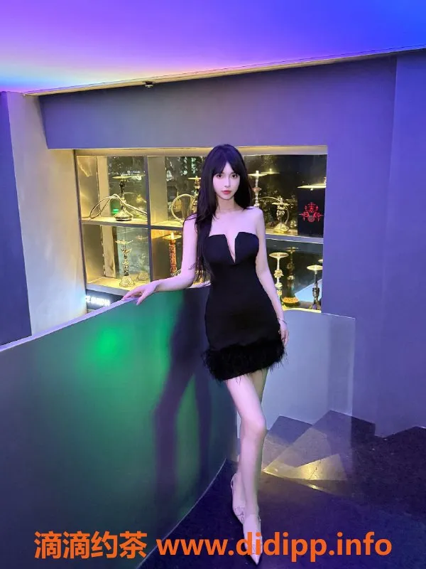 深圳楼凤-南山区美美，24岁优雅主播，166cm、47kg