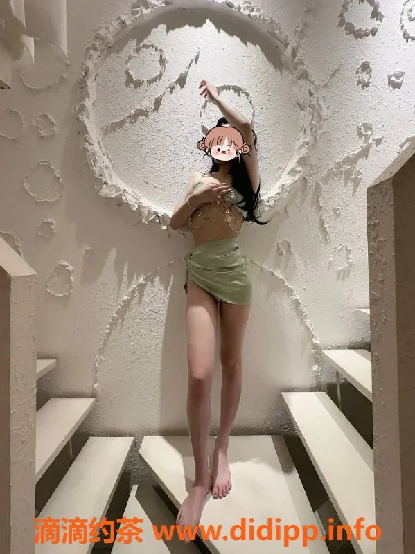 成都楼凤-青羊区花生，172身高，20岁御姐陪浴服务