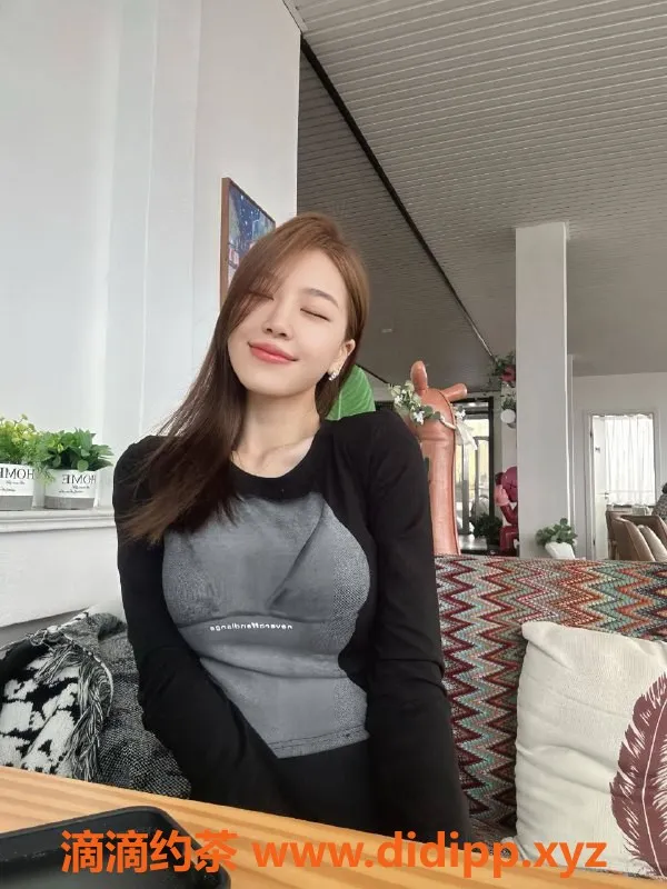 深圳楼凤资源信息,福田晓彤，1900元超值体验