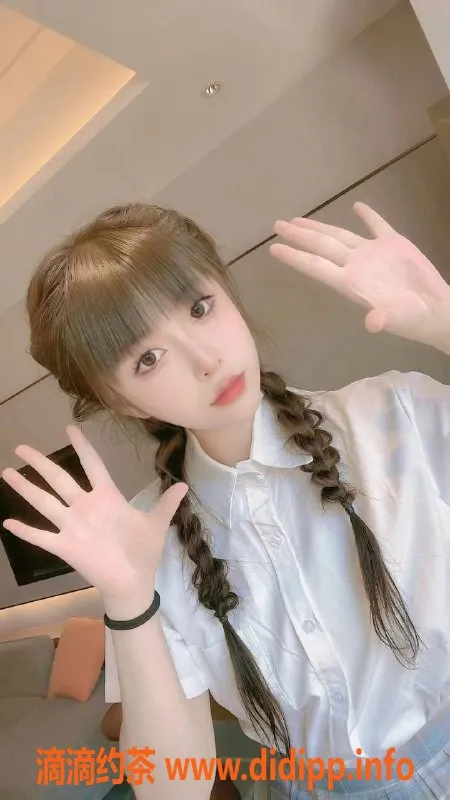 北京楼凤-朝阳小鹿，170高挑嫩妹，千元档服务！