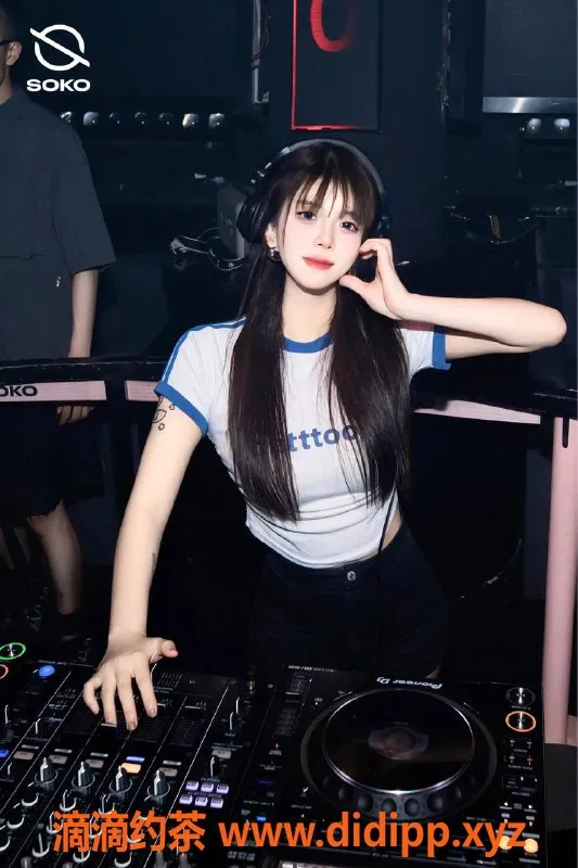 北京楼凤资源信息,百子湾可奈嫩妹内衣批发，18z起