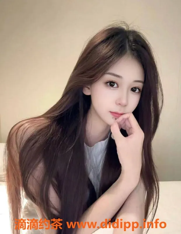 深圳楼凤-南山清纯女友，制服诱惑、带舌吻，课费合理