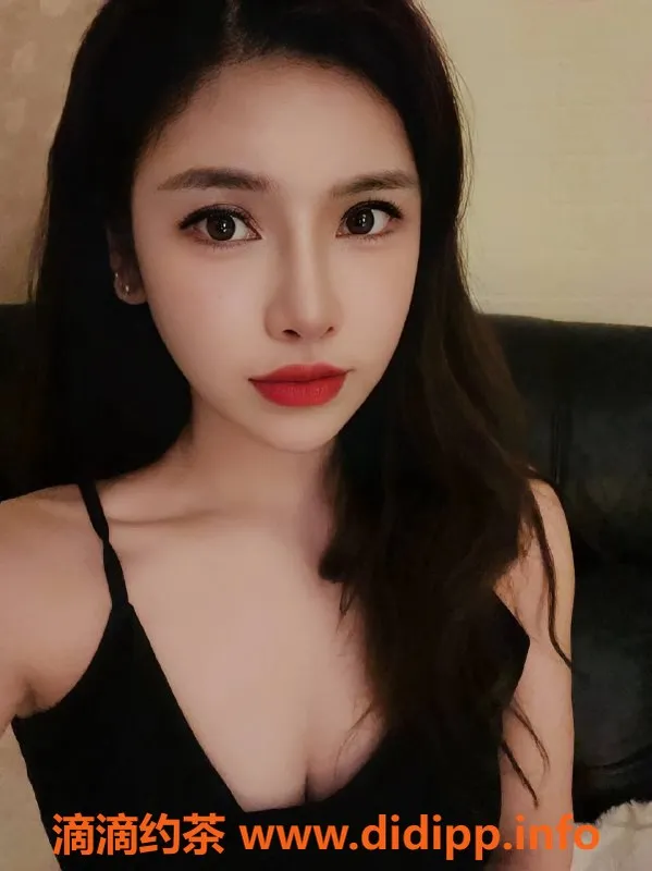 上海楼凤-普陀Bobbie，身高166，49斤大胸服务