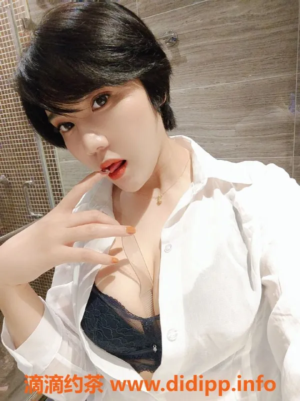 杭州楼凤-滨江区小汤圆，172身高E真胸，温柔热情等你来约