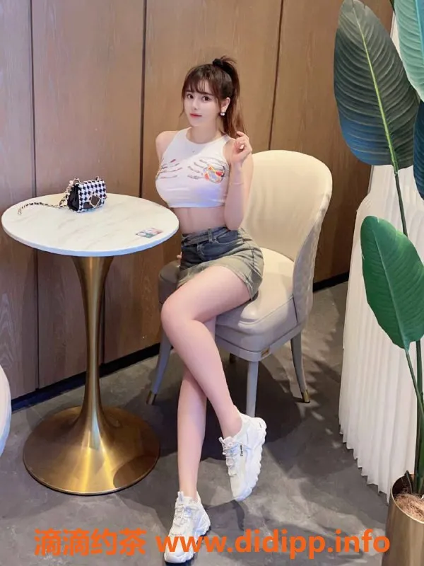 广州楼凤-天河少妇柚子酱，900元的优质服务