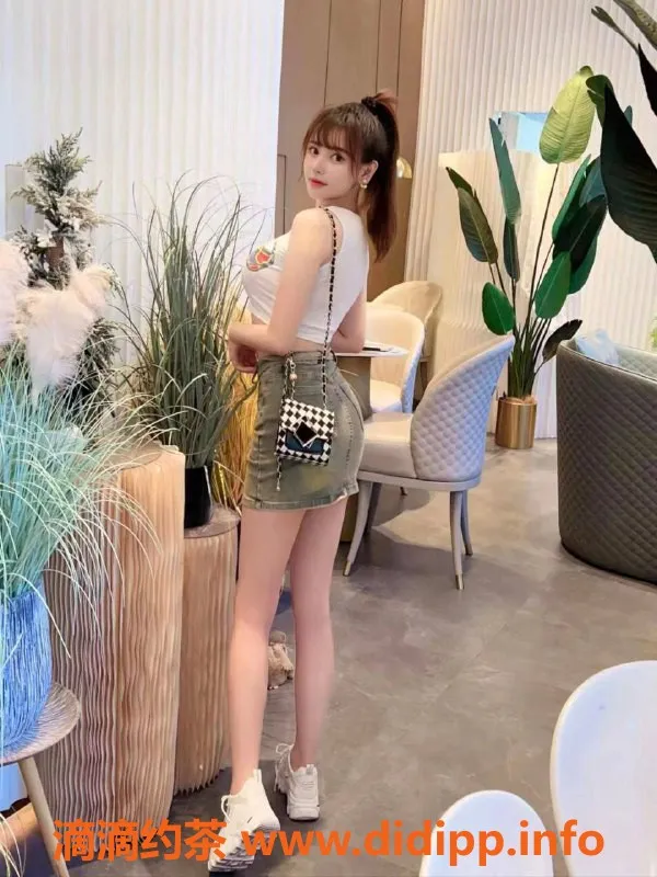 广州楼凤资源信息,天河少妇柚子酱，900元的优质服务