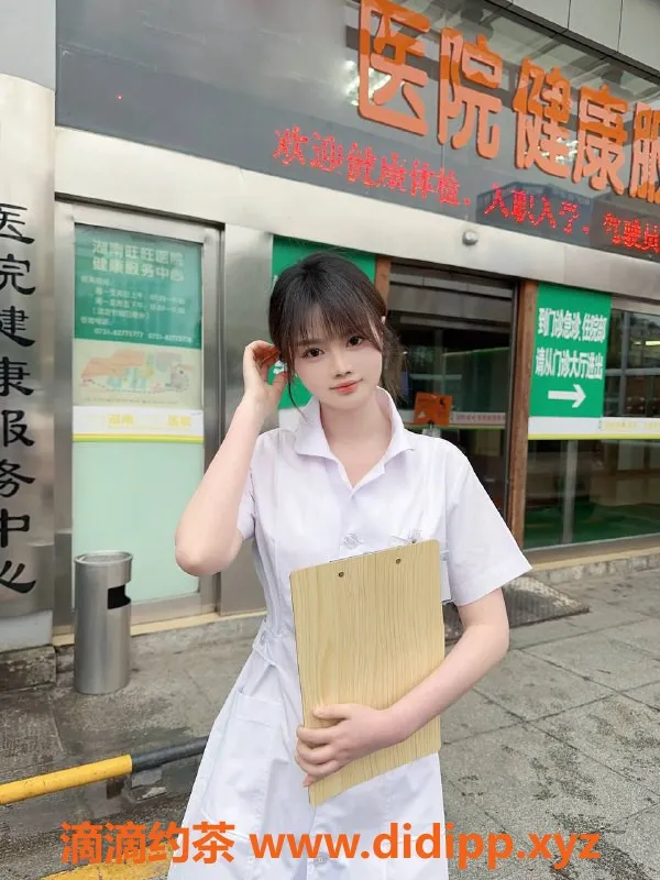 深圳楼凤-深圳龙岗护士梓涵，诱惑特价900元起