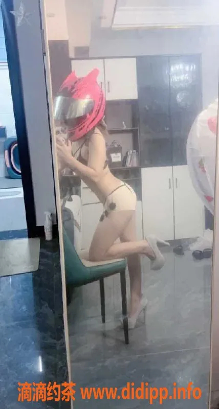 广州楼凤资源信息,广州天河苗家小妹粤粤，23岁，160cm，48kg，36D