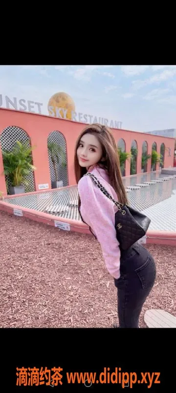 杭州楼凤-杭州雨晨，21岁，162cm，90斤，D罩杯，性感陪浴服务