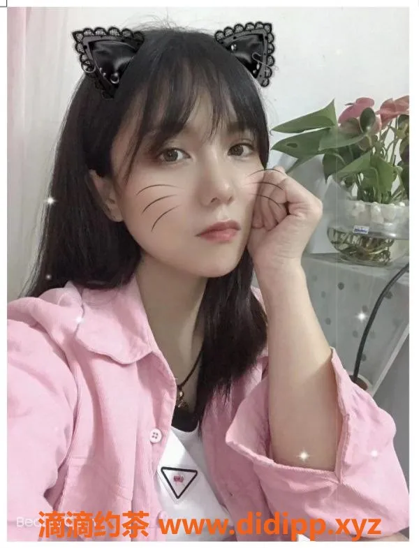 广州楼凤-广州天河萌萌，160cm 20岁可爱女孩