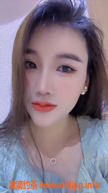 长沙楼凤-雨花区玥玥，170cm D罩杯，23岁优质服务