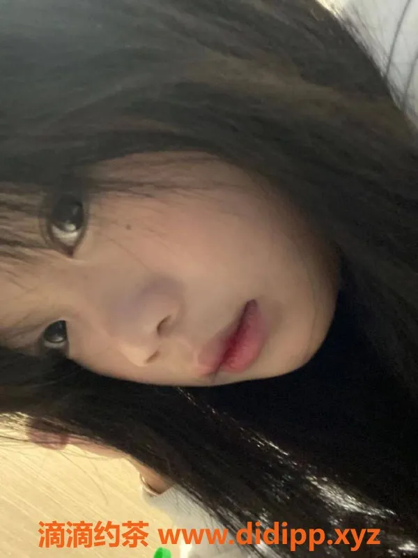 深圳楼凤-宝安🤡虫虫，799元69丝袜服务等你来体验！