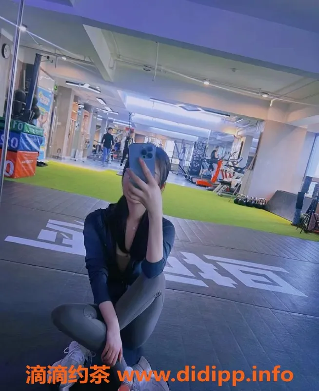 深圳楼凤-福田五百御姐筱筱，课程P700，私聊咨询！