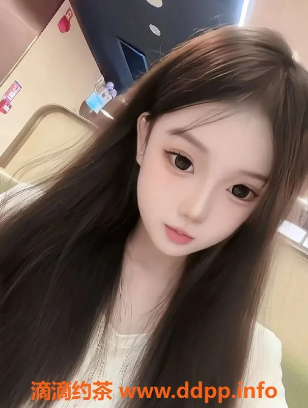 深圳楼凤-龙华嫩妹小洁，课费千元，私聊获取体验