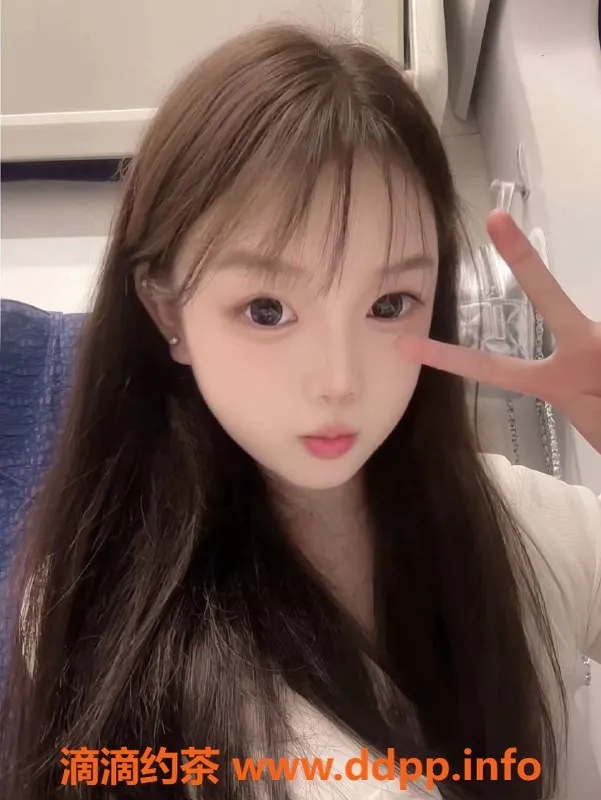 深圳楼凤资源信息,龙华嫩妹小洁，课费千元，私聊获取体验