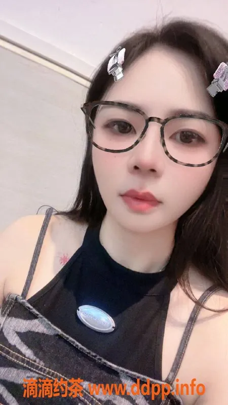 成都楼凤-成华区少妇洛洛，服务车可选，课时费实惠