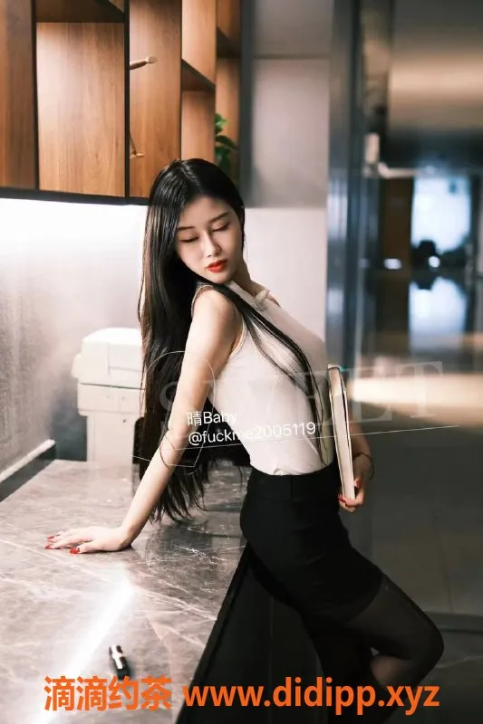 佛山楼凤-佛山晴晴，168高36C，1000p外出SM服务