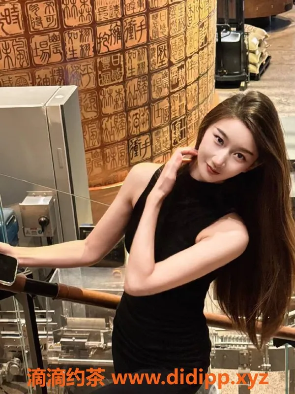 北京楼凤-果小果嫩妹内衣，批发20z起，青年路可提