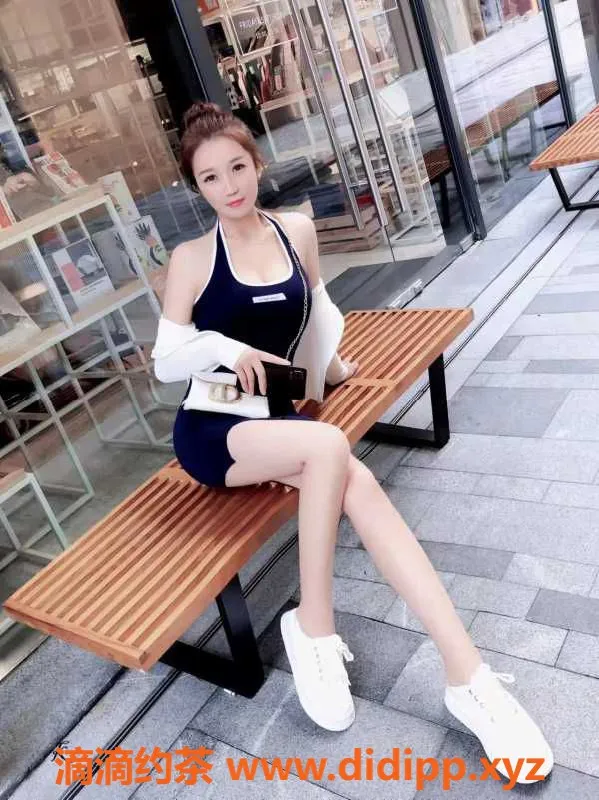 广州楼凤-广州黄埔小玖月，26岁，163cm，500一次