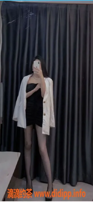 广州楼凤资源信息,广州白云性感老师嘉欣，26岁身高163cm