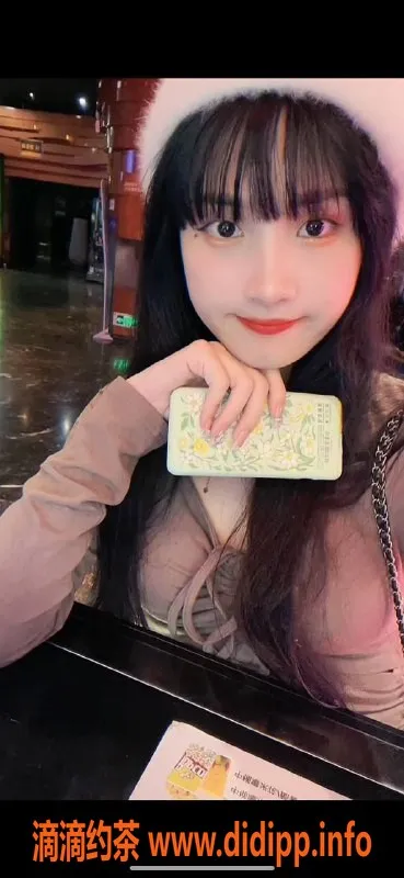 深圳楼凤资源信息,南山小怪怪老师，甜蜜女友感，亲吻服务1500元