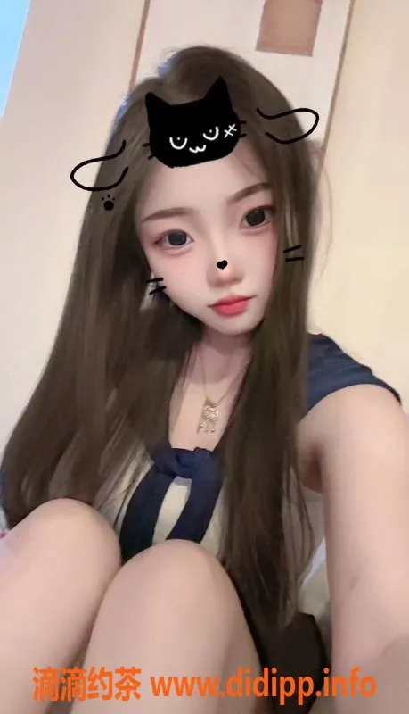 成都楼凤-成华区18岁苗条妹子，颜值9.5，服务一流