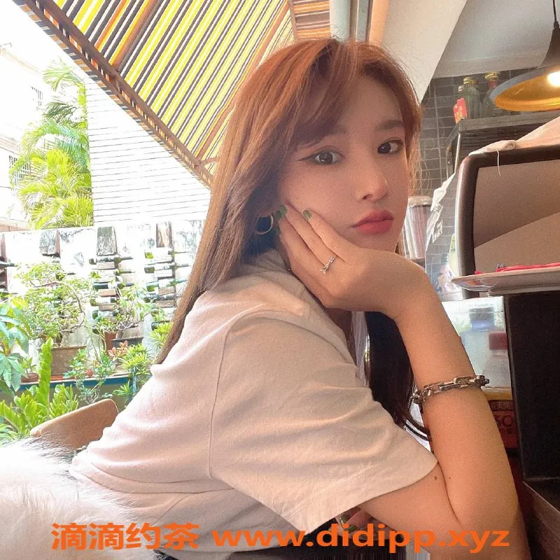 深圳楼凤资源信息,南山佐伊，700元初见，1300元双人服务