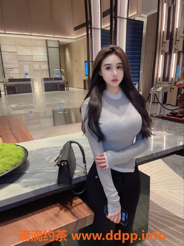 东莞楼凤-东莞晓晓：巨乳身材，情绪价值满分