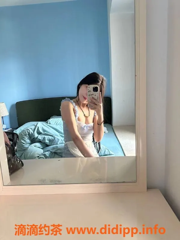 广州楼凤-天河御姐葡萄，舌吻体验，700元起