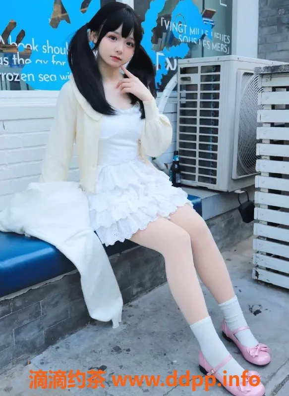 上海楼凤-黄浦小鹿酱，165高C罩杯嫩妹，2000元起