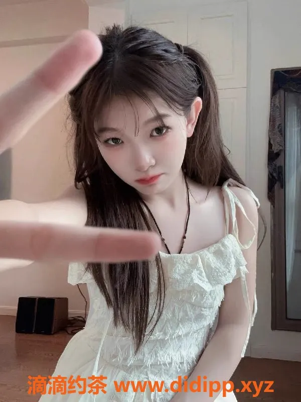 杭州楼凤-萌酱奶昔155cm 40kg 乖巧萝莉陪浴服务