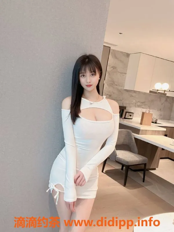 深圳楼凤资源信息,福田小月亮，身高170cm，消费900P起