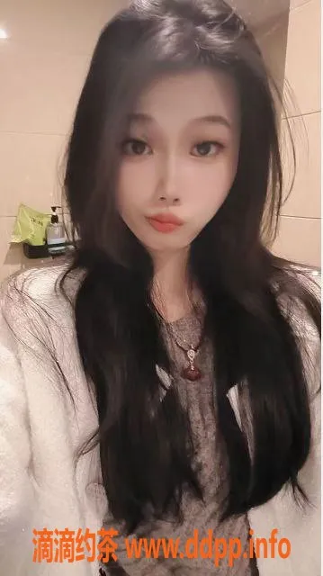 广州楼凤-海珠老师新人瑶瑶，20岁只需600元体验