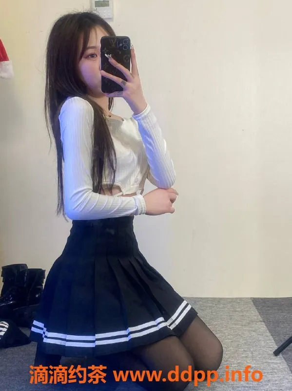 成都楼凤-成华区莹莹18岁6p优惠，身材超赞！