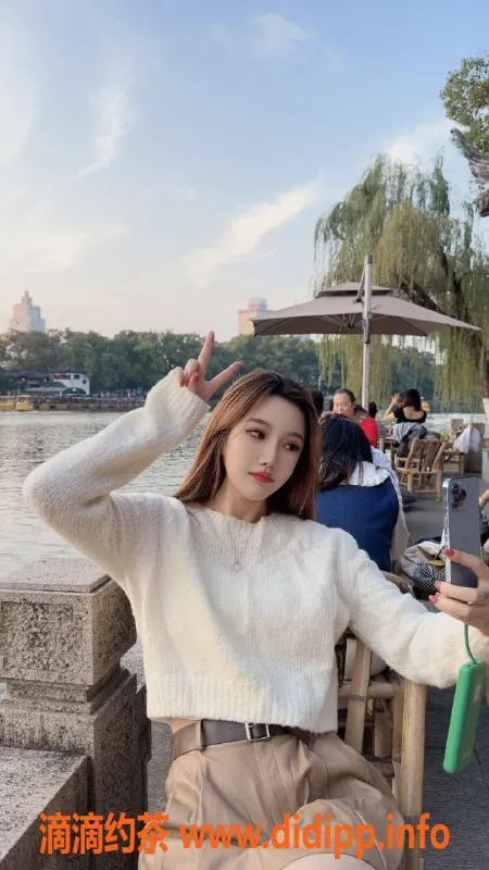 上海楼凤-宁波熊戴戴，168cm D罩杯，49kg，情趣服务超给力