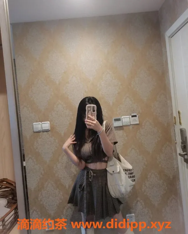 杭州楼凤-萧山区阿渔，身高165cm，25岁模特服务