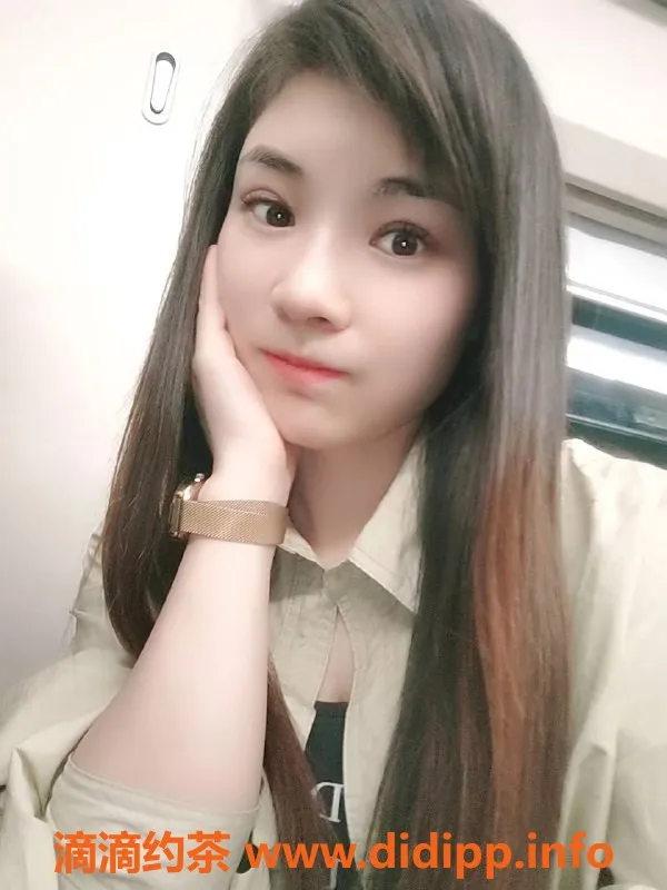 成都楼凤-东门欣儿 27岁 C罩杯 400元超值服务