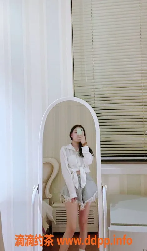 东莞楼凤-大朗性感女神等你来撩，服务超值！