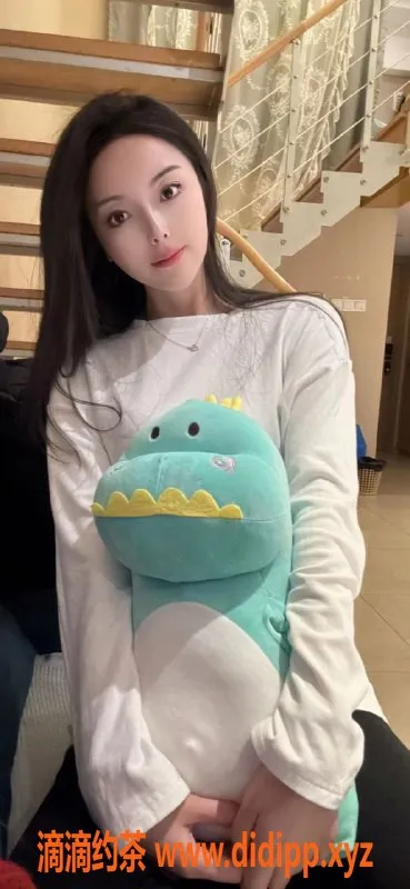 杭州楼凤资源信息,拱墅巨乳艾琳，8p/舌吻超值体验