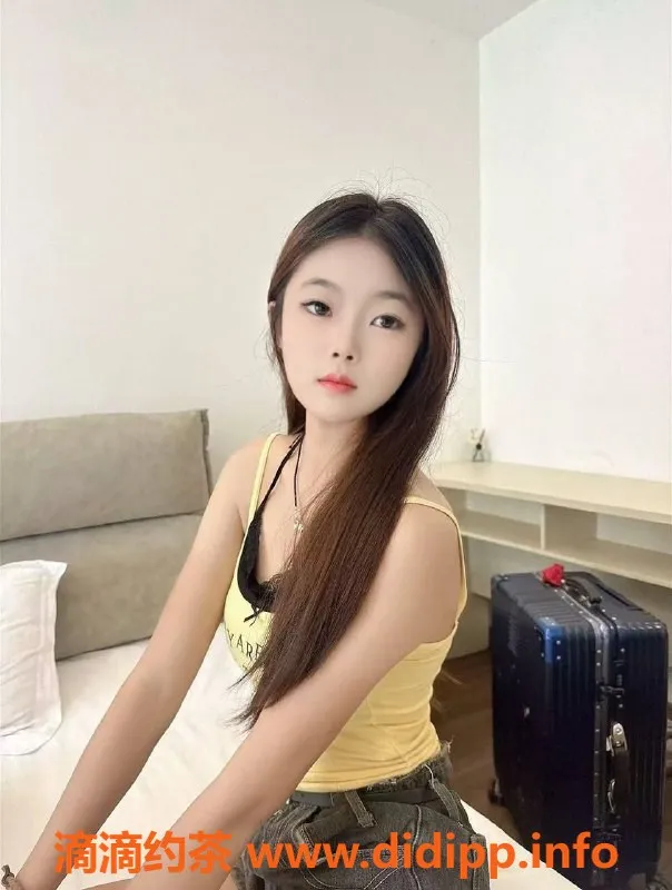 成都楼凤-成都18岁嫩妹吟宁，身材火辣仅500一面